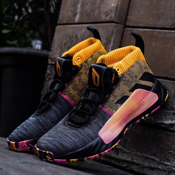 Adidas Dame 5 Core Black/Shock Pink Men Sneakers- SZ 11